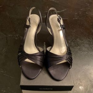 Liz Claiborne Navy satin evening sandal size 8M